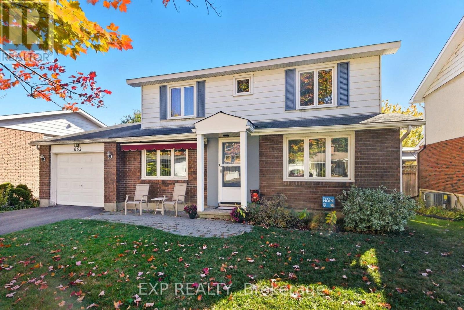












652 GLENHURST CRESCENT

,
Ottawa,




Ontario
K1J7B7

