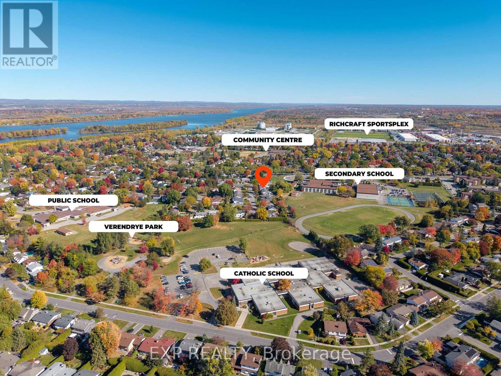 












652 GLENHURST CRESCENT

,
Ottawa,




Ontario
K1J7B7

