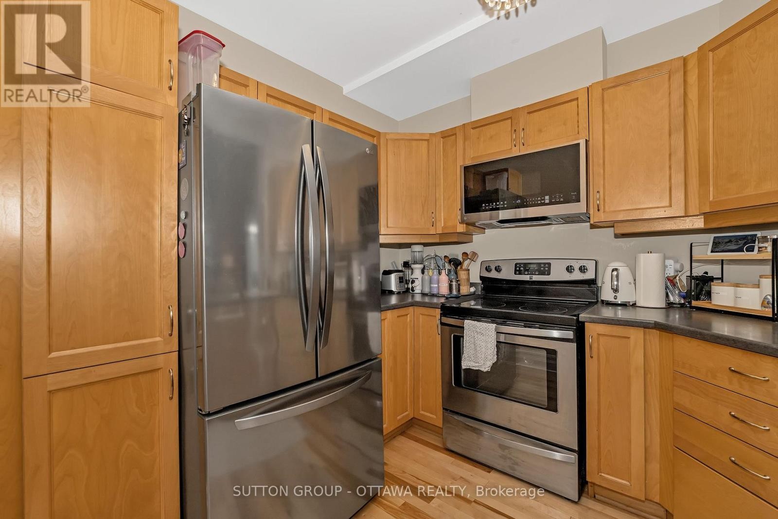 












903 - 375 LISGAR STREET

,
Ottawa,




Ontario
K2P0E3

