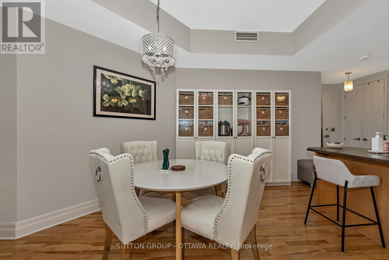 












903 - 375 LISGAR STREET

,
Ottawa,




Ontario
K2P0E3

