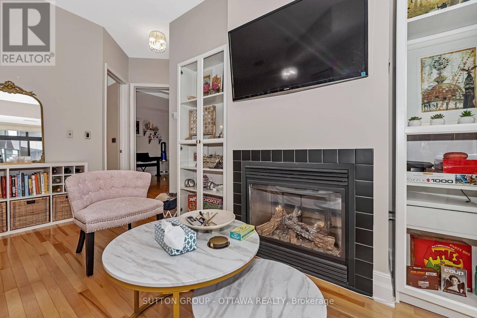 












903 - 375 LISGAR STREET

,
Ottawa,




Ontario
K2P0E3

