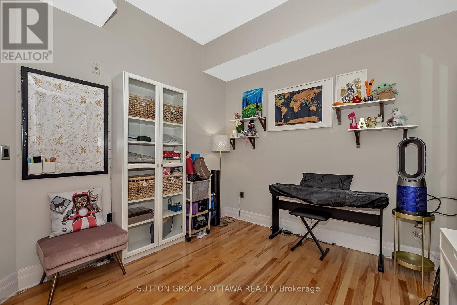 












903 - 375 LISGAR STREET

,
Ottawa,




Ontario
K2P0E3

