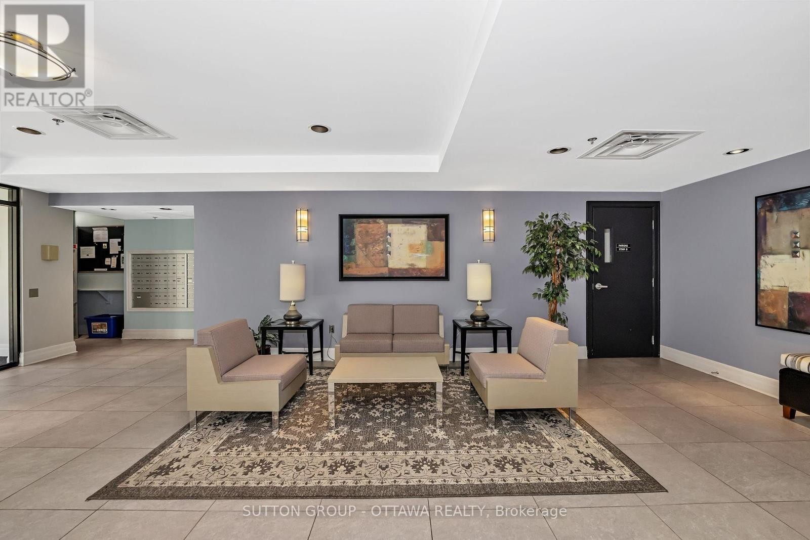 












903 - 375 LISGAR STREET

,
Ottawa,




Ontario
K2P0E3

