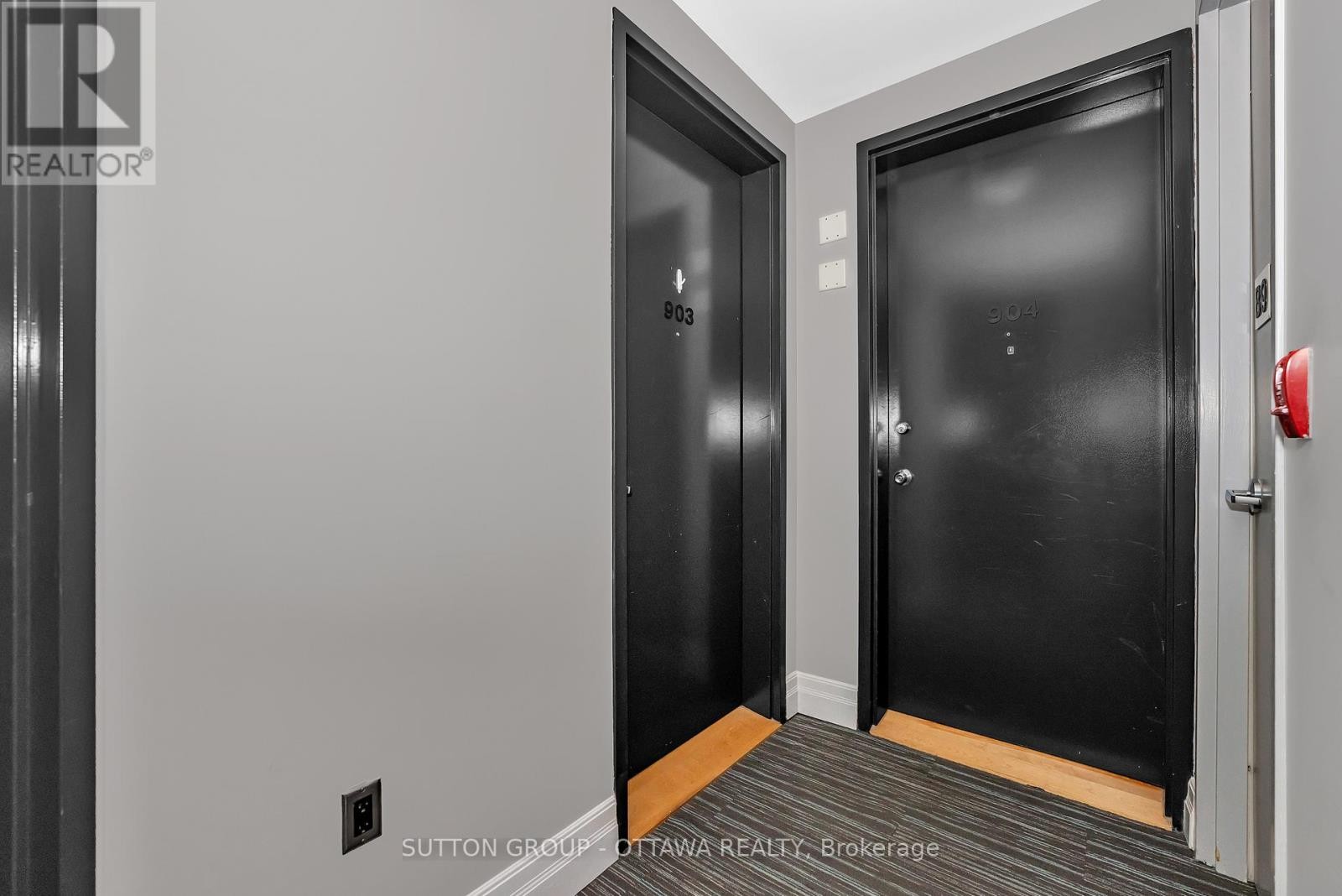 












903 - 375 LISGAR STREET

,
Ottawa,




Ontario
K2P0E3

