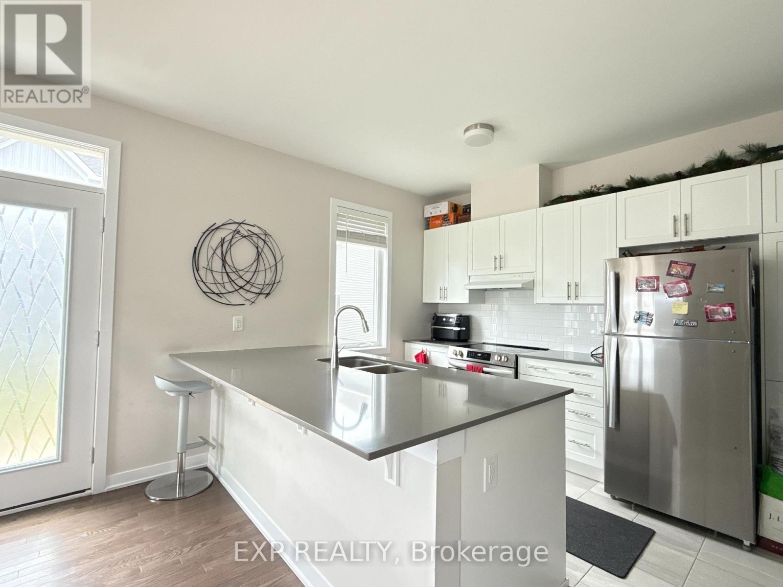 












51 PIZZICATO STREET

,
Ottawa,




Ontario
K1W0S4

