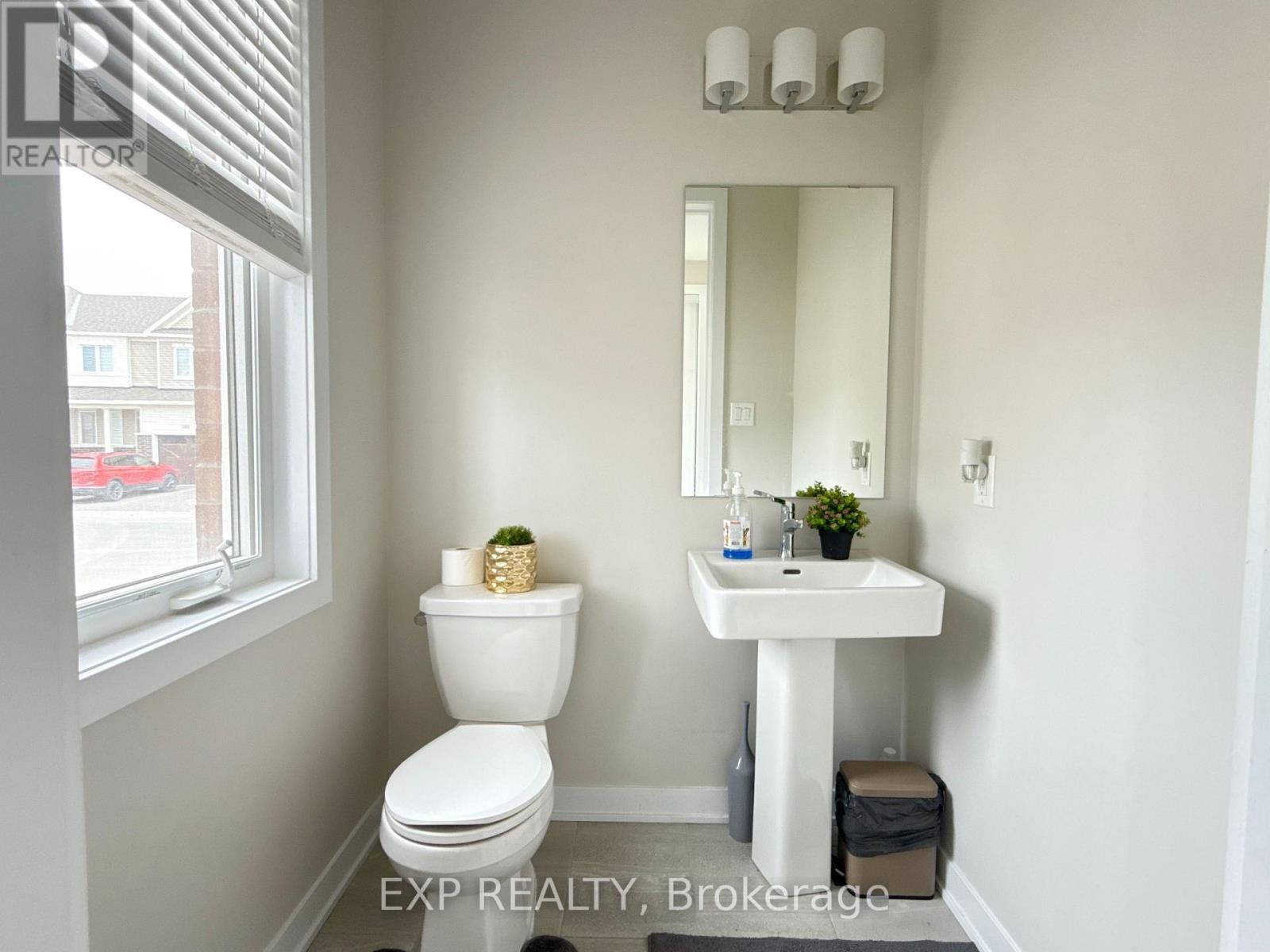












51 PIZZICATO STREET

,
Ottawa,




Ontario
K1W0S4

