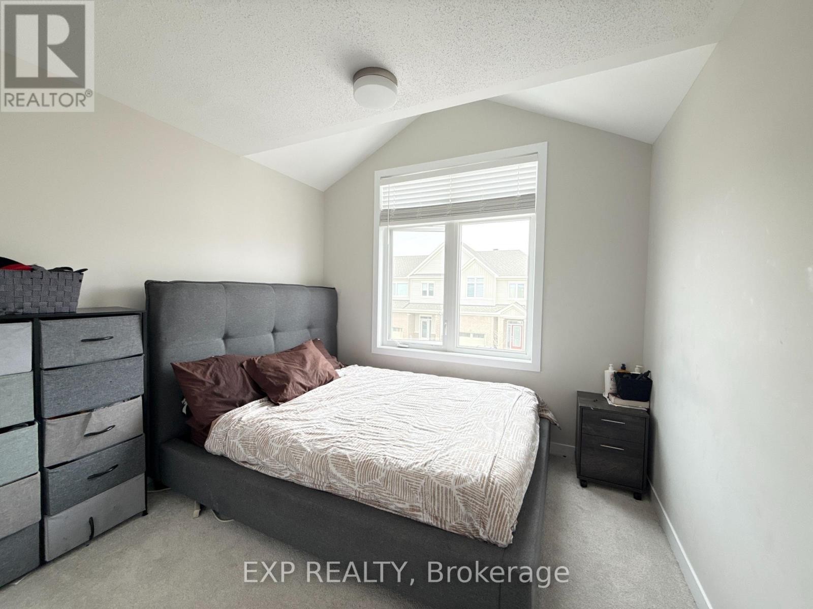 












51 PIZZICATO STREET

,
Ottawa,




Ontario
K1W0S4

