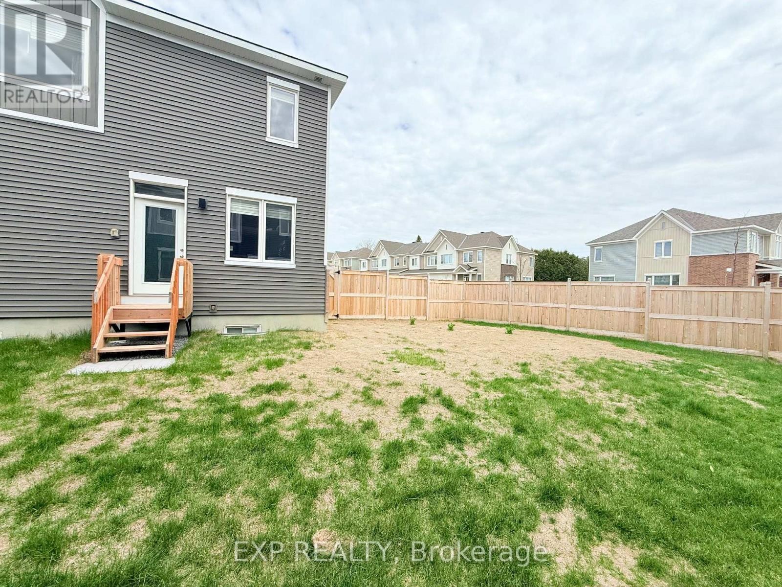 












51 PIZZICATO STREET

,
Ottawa,




Ontario
K1W0S4

