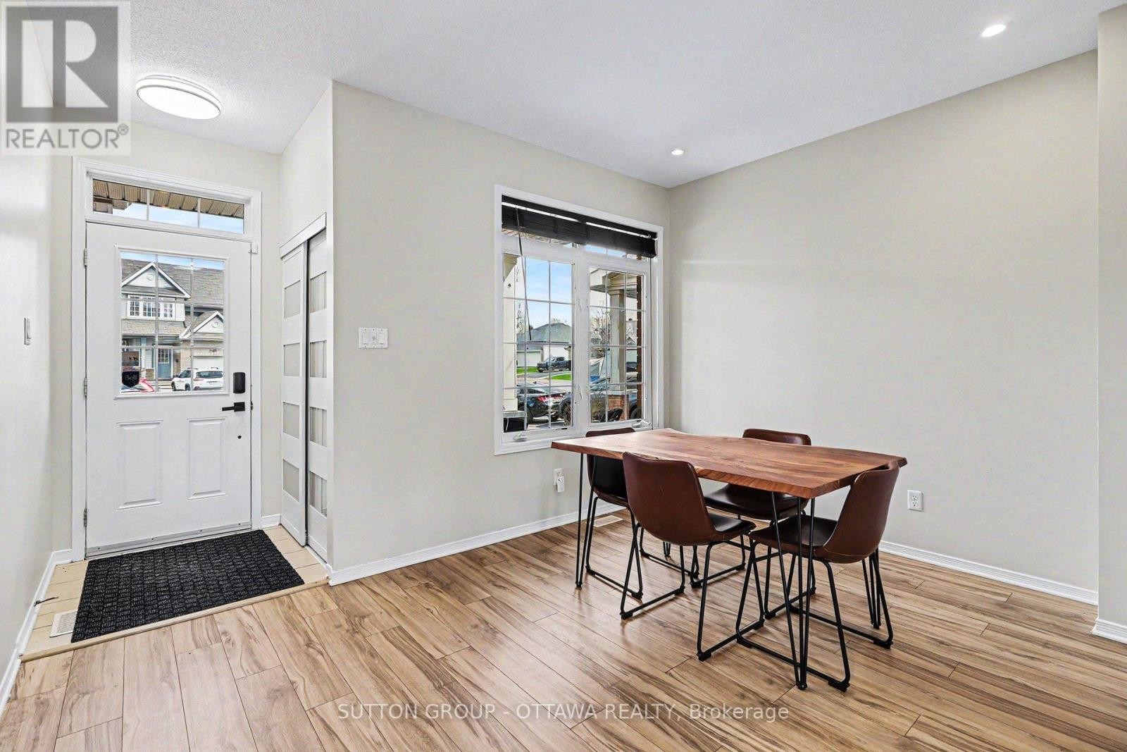 












405 CRYSTAL COURT

,
Clarence-Rockland,




Ontario
K4K0A1

