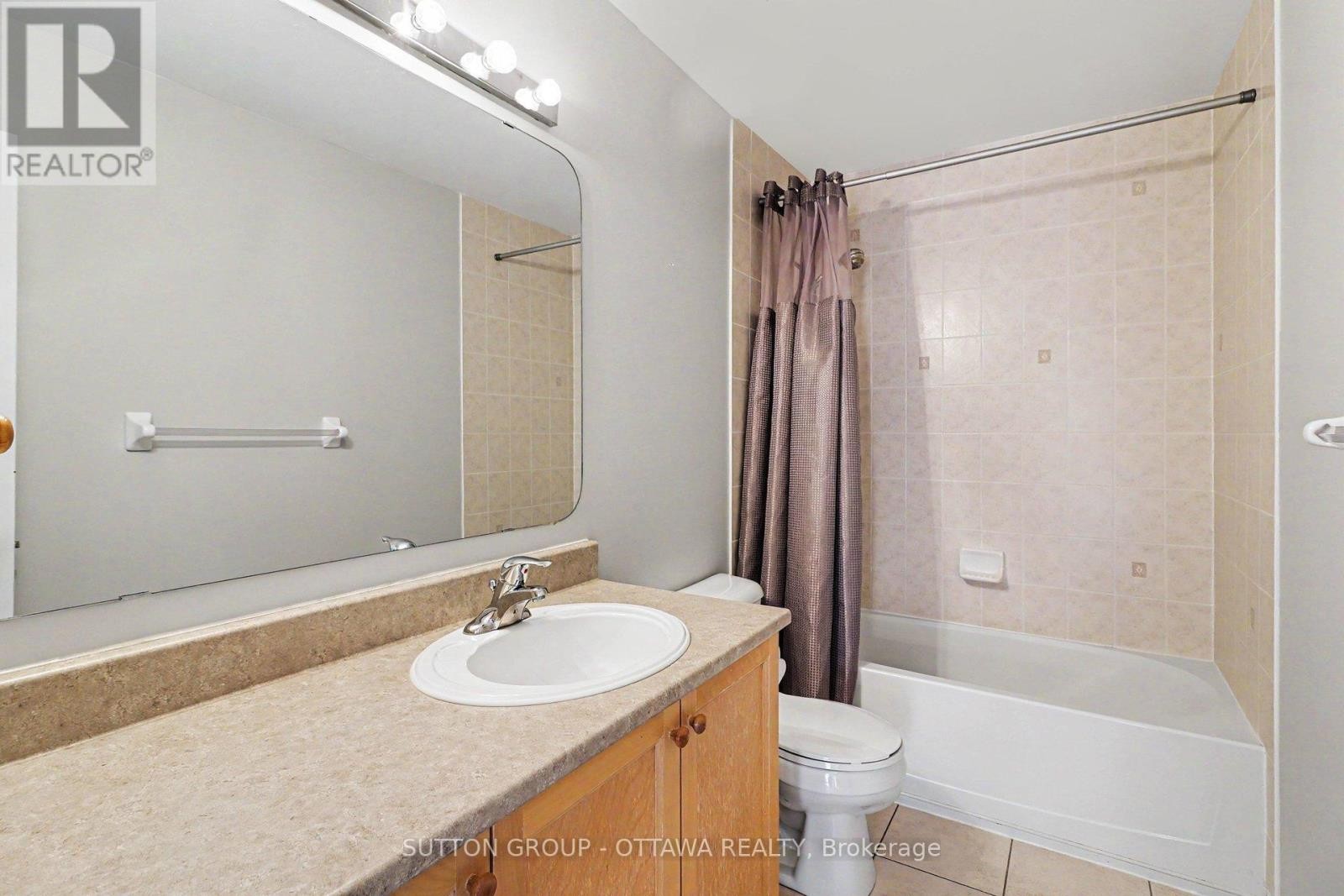 












405 CRYSTAL COURT

,
Clarence-Rockland,




Ontario
K4K0A1

