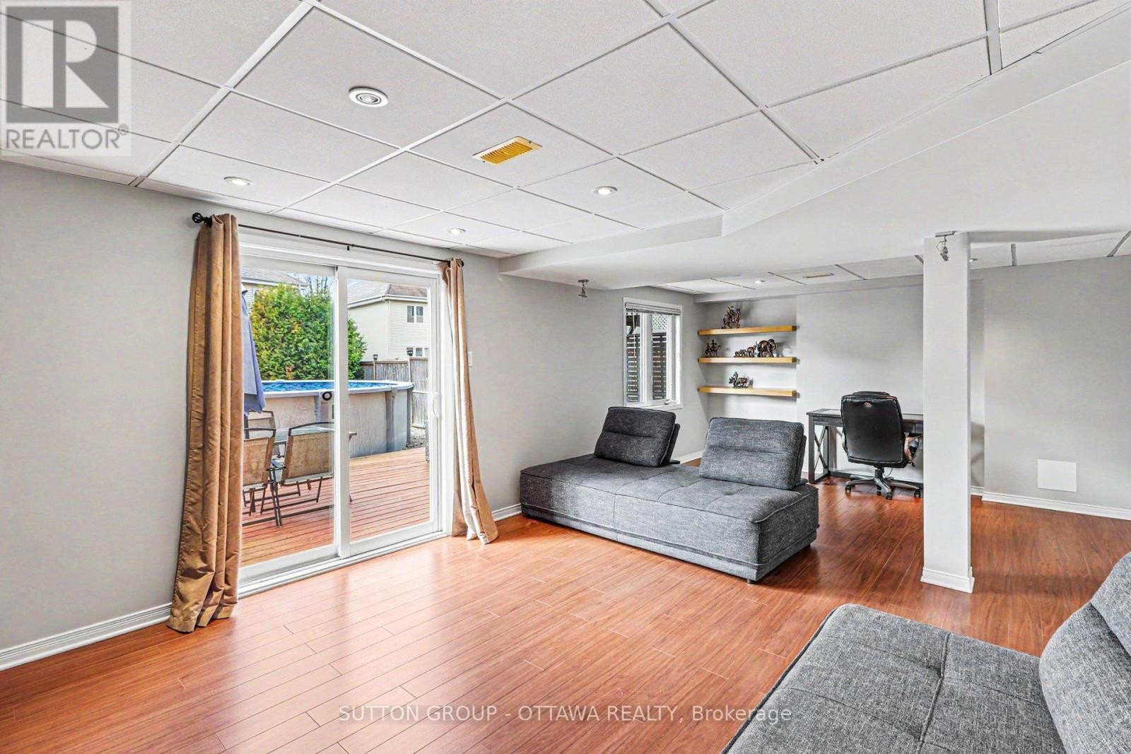 












405 CRYSTAL COURT

,
Clarence-Rockland,




Ontario
K4K0A1

