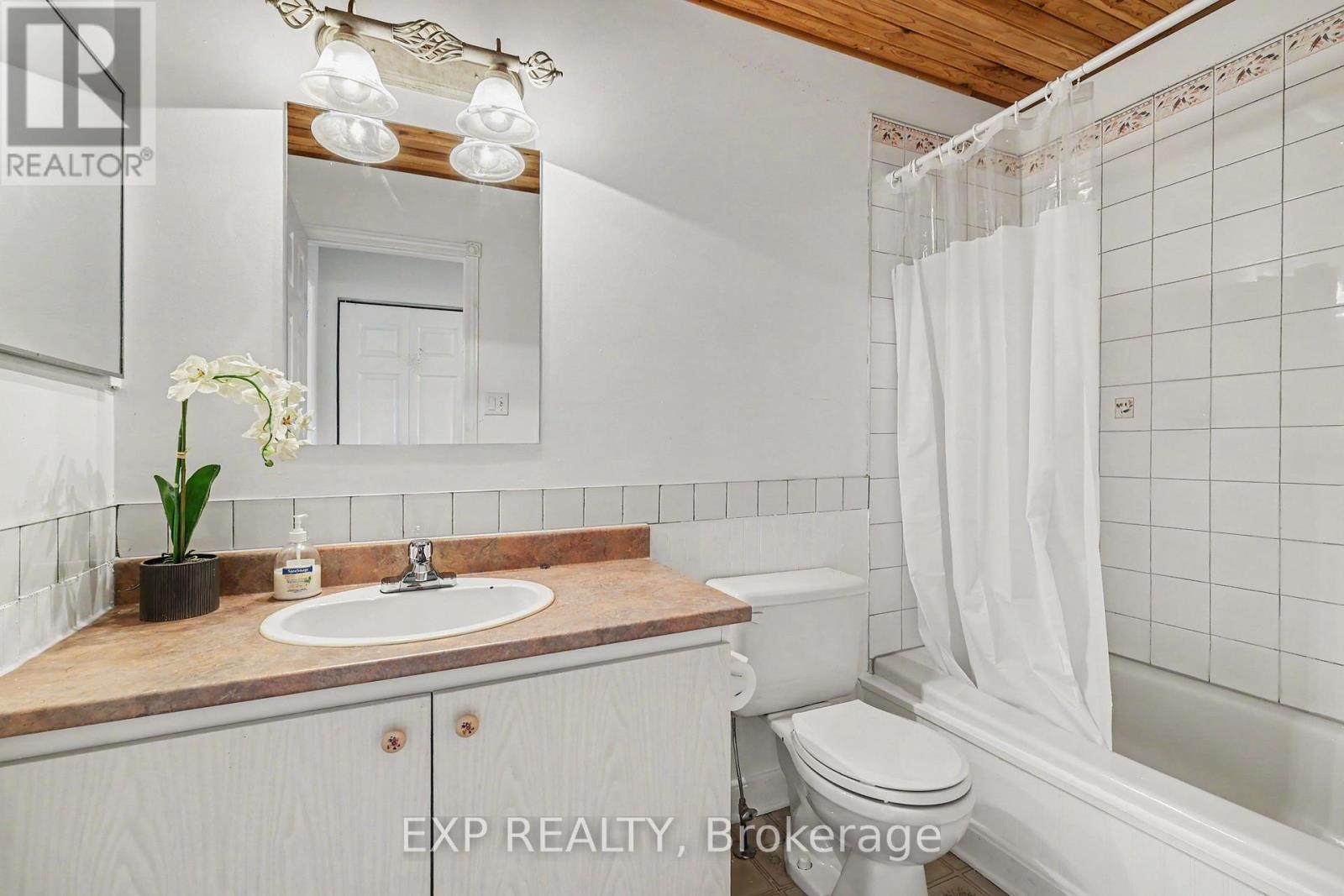 












1410 BALLARD COURT

,
Ottawa,




Ontario
K1B4Z2

