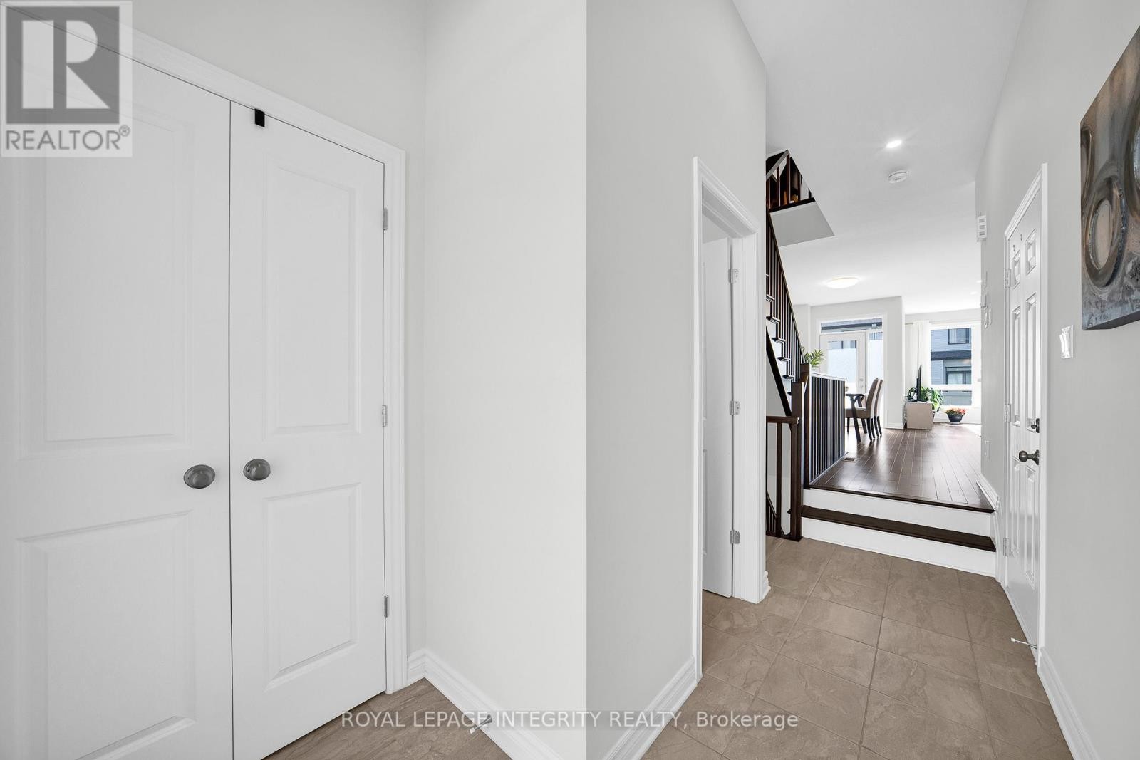 












353 CORNICE STREET

,
Ottawa,




Ontario
K1W0P8

