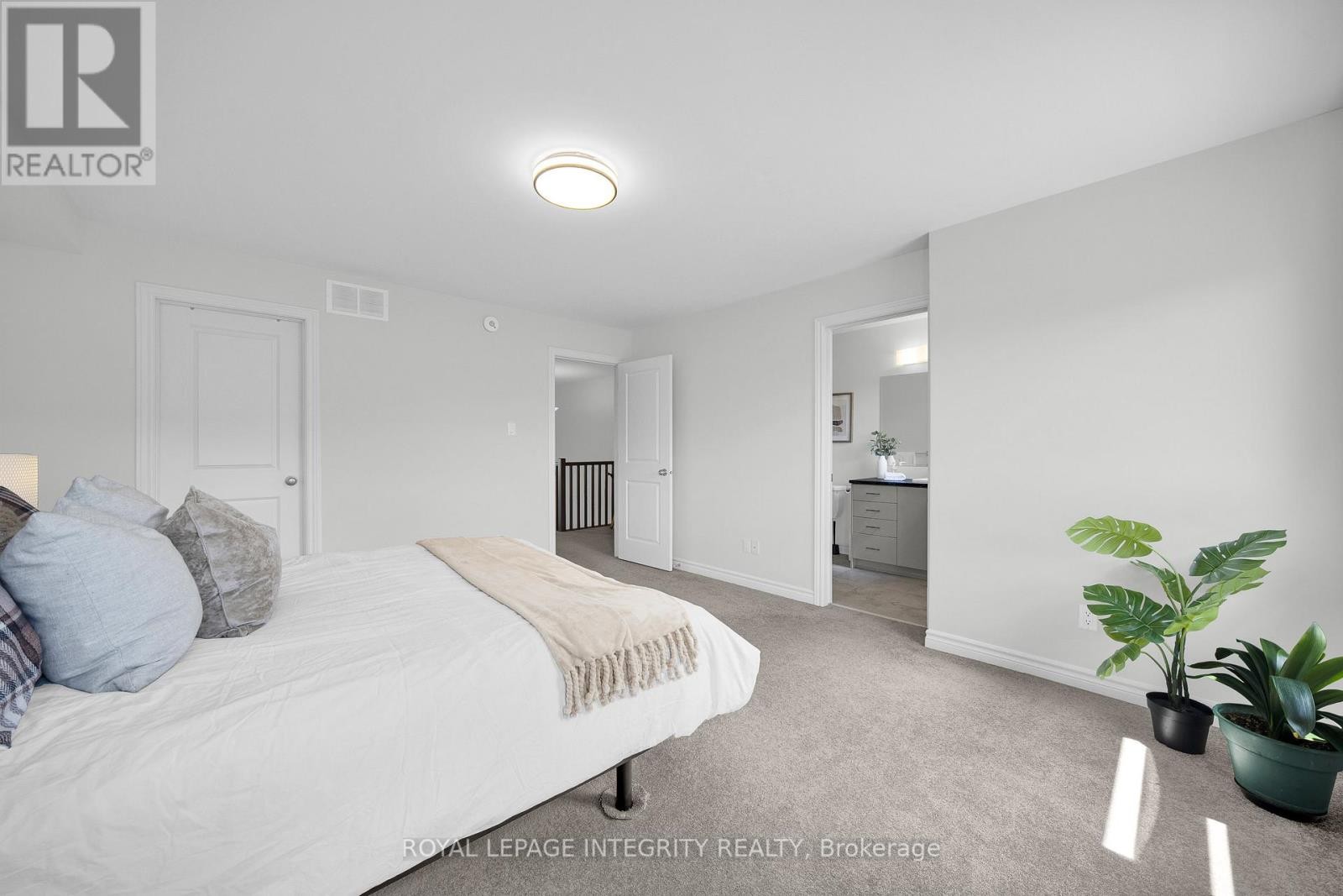 












353 CORNICE STREET

,
Ottawa,




Ontario
K1W0P8

