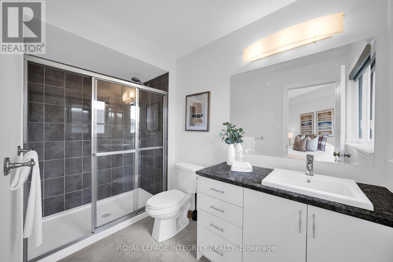 












353 CORNICE STREET

,
Ottawa,




Ontario
K1W0P8

