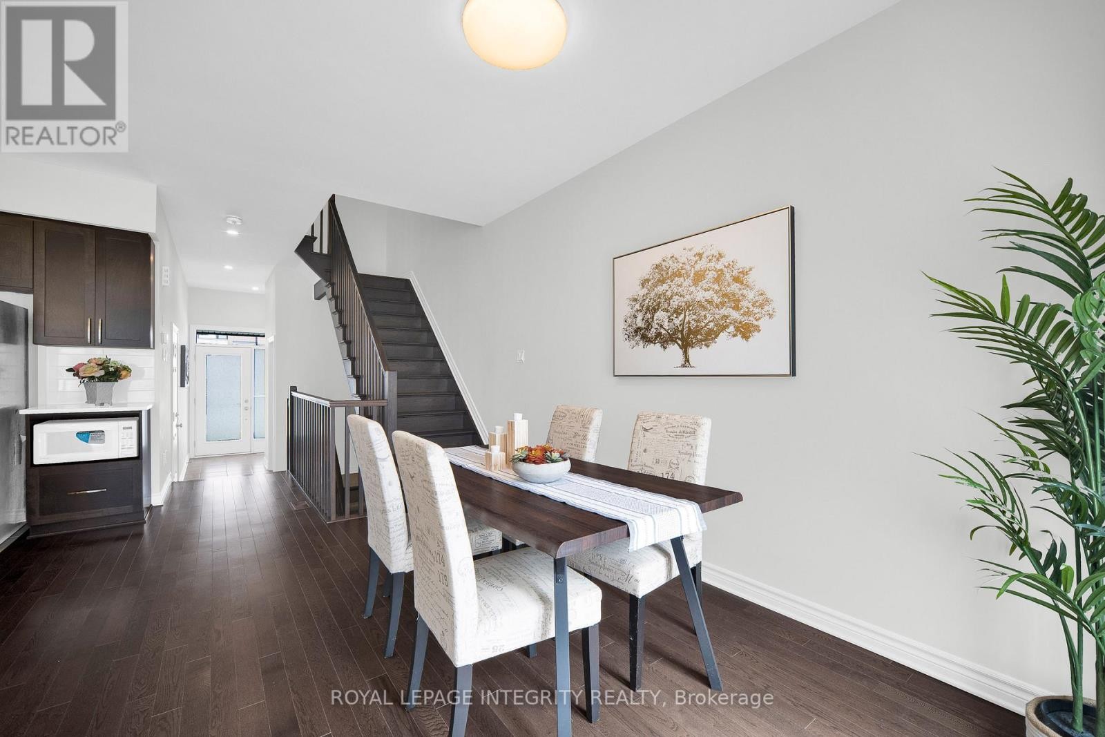 












353 CORNICE STREET

,
Ottawa,




Ontario
K1W0P8

