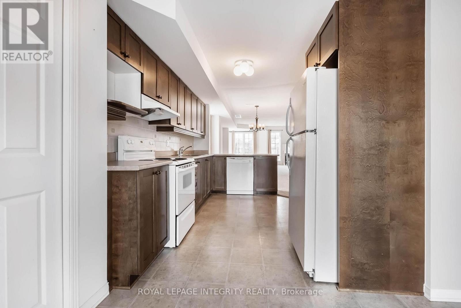 












888 LONGFIELDS DRIVE

,
Ottawa,




Ontario
K2J5K6

