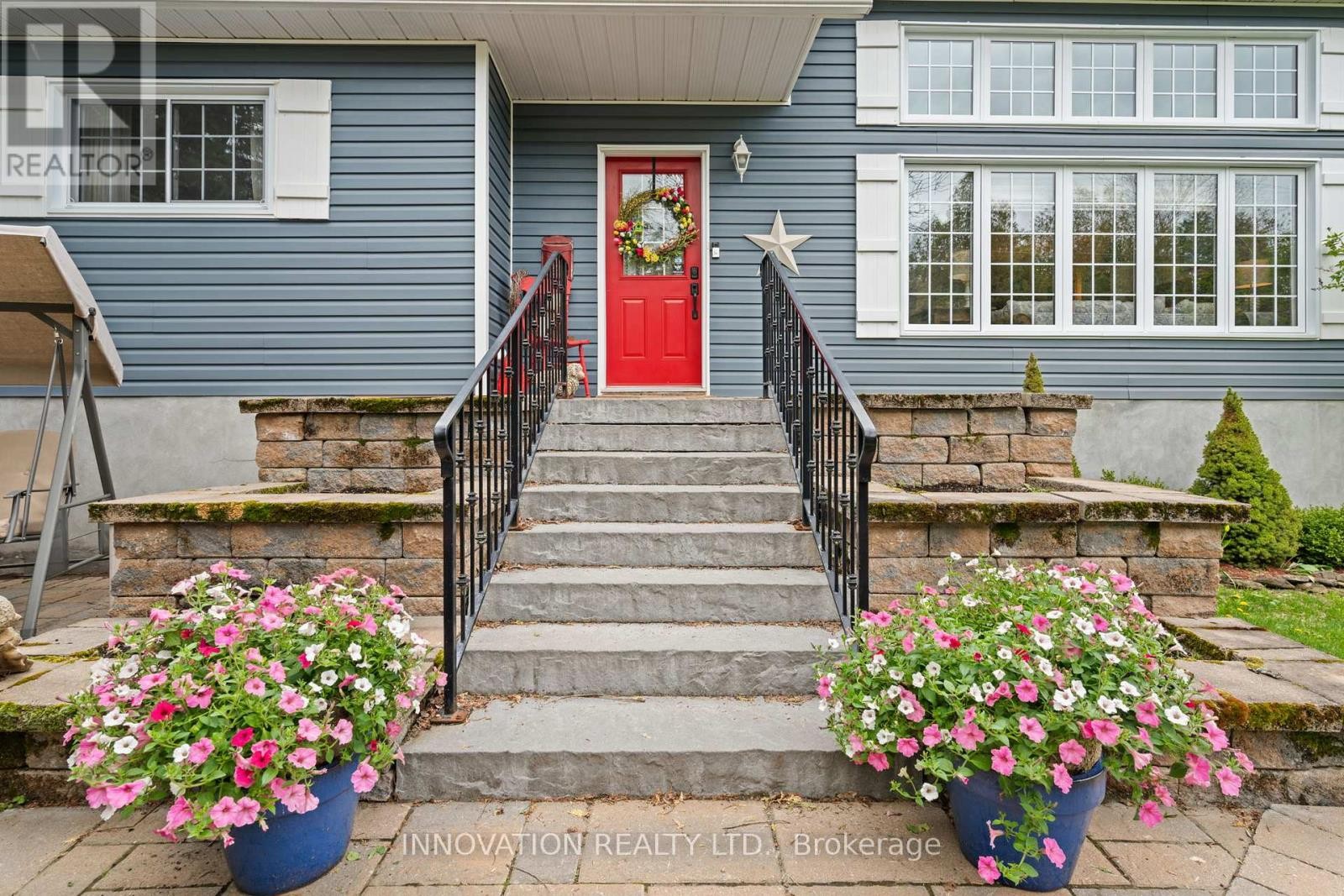 












208 DAVIS ROAD

,
North Grenville,




Ontario
K0G1N0

