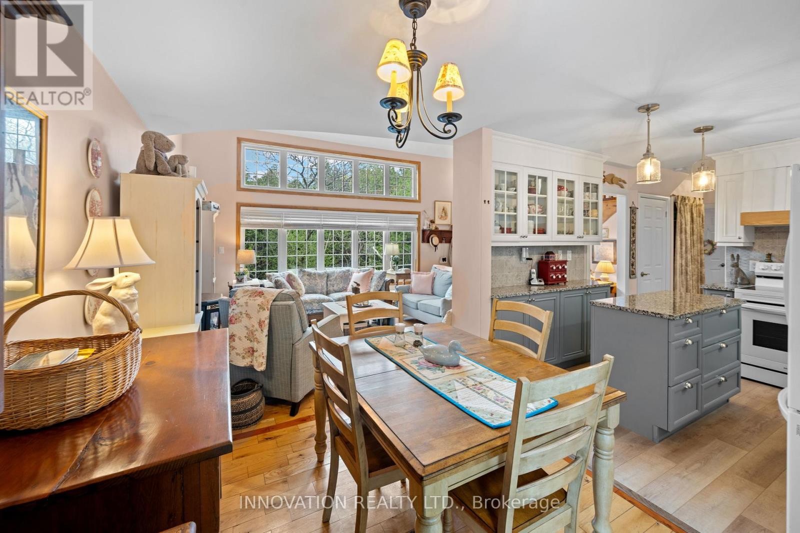 












208 DAVIS ROAD

,
North Grenville,




Ontario
K0G1N0

