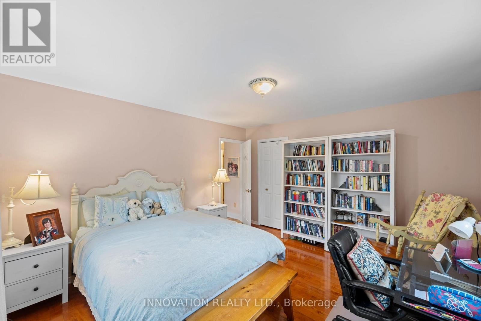 












208 DAVIS ROAD

,
North Grenville,




Ontario
K0G1N0

