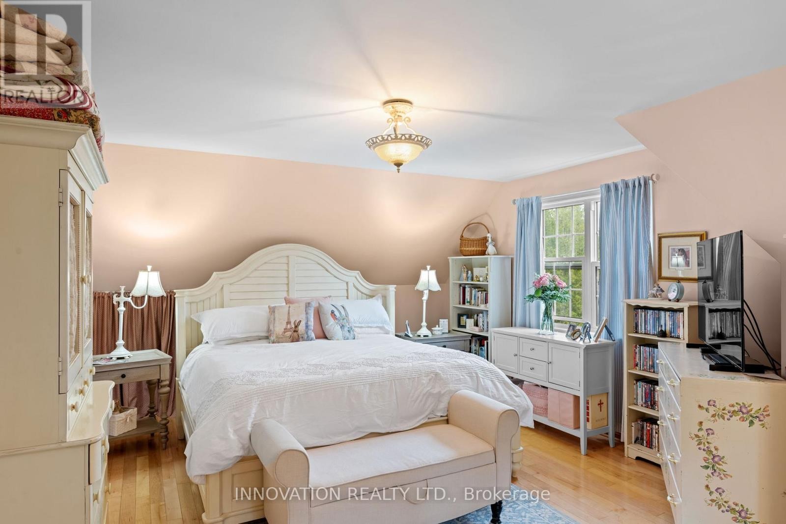 












208 DAVIS ROAD

,
North Grenville,




Ontario
K0G1N0

