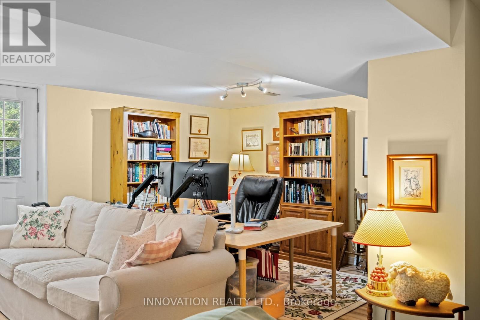 












208 DAVIS ROAD

,
North Grenville,




Ontario
K0G1N0

