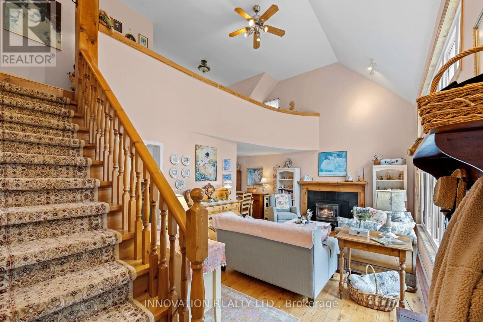 












208 DAVIS ROAD

,
North Grenville,




Ontario
K0G1N0

