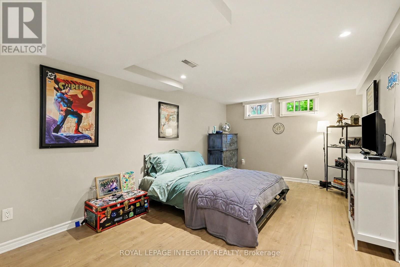 












1456 LEPAGE AVENUE

,
Ottawa,




Ontario
K1Z8C9

