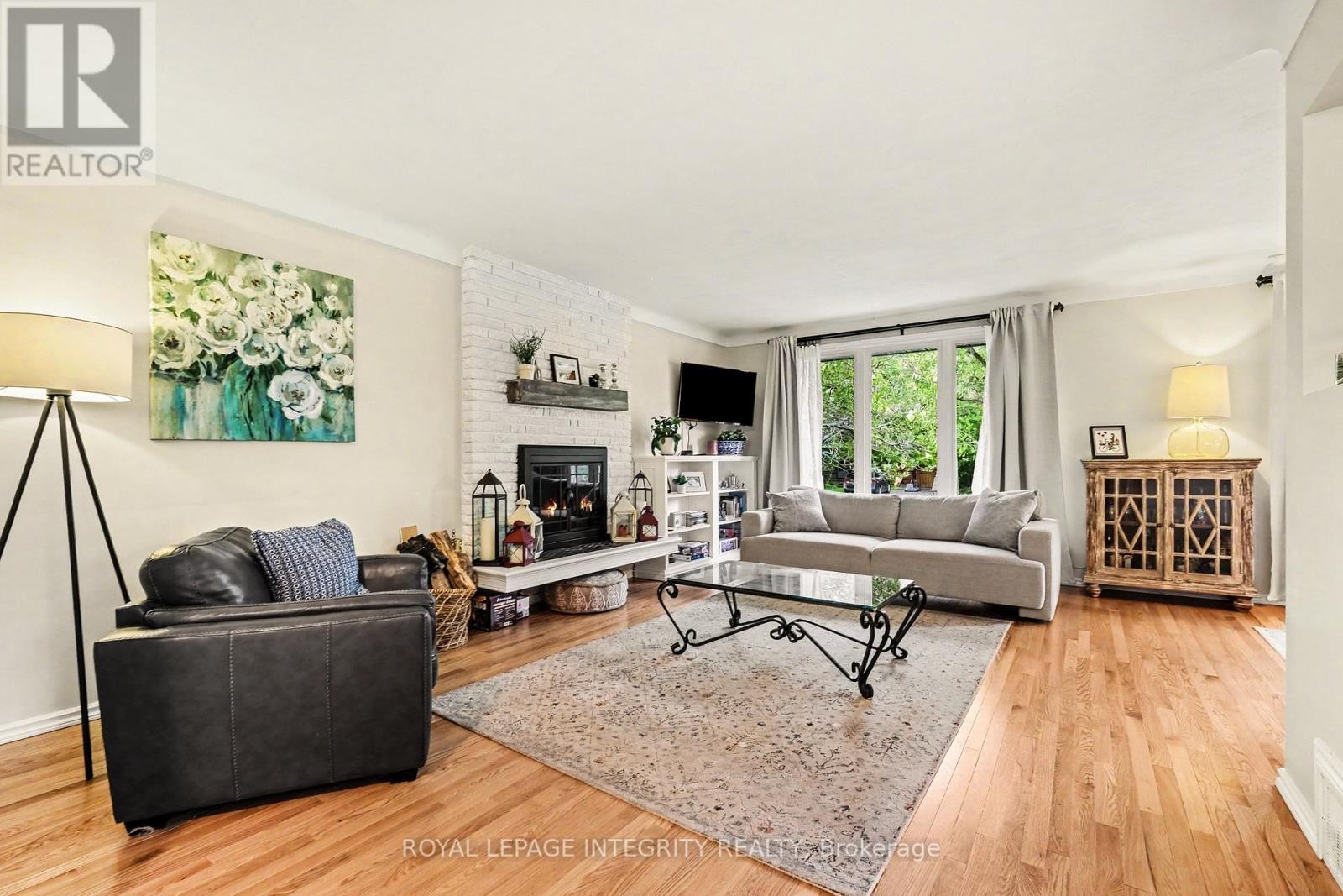












1456 LEPAGE AVENUE

,
Ottawa,




Ontario
K1Z8C9

