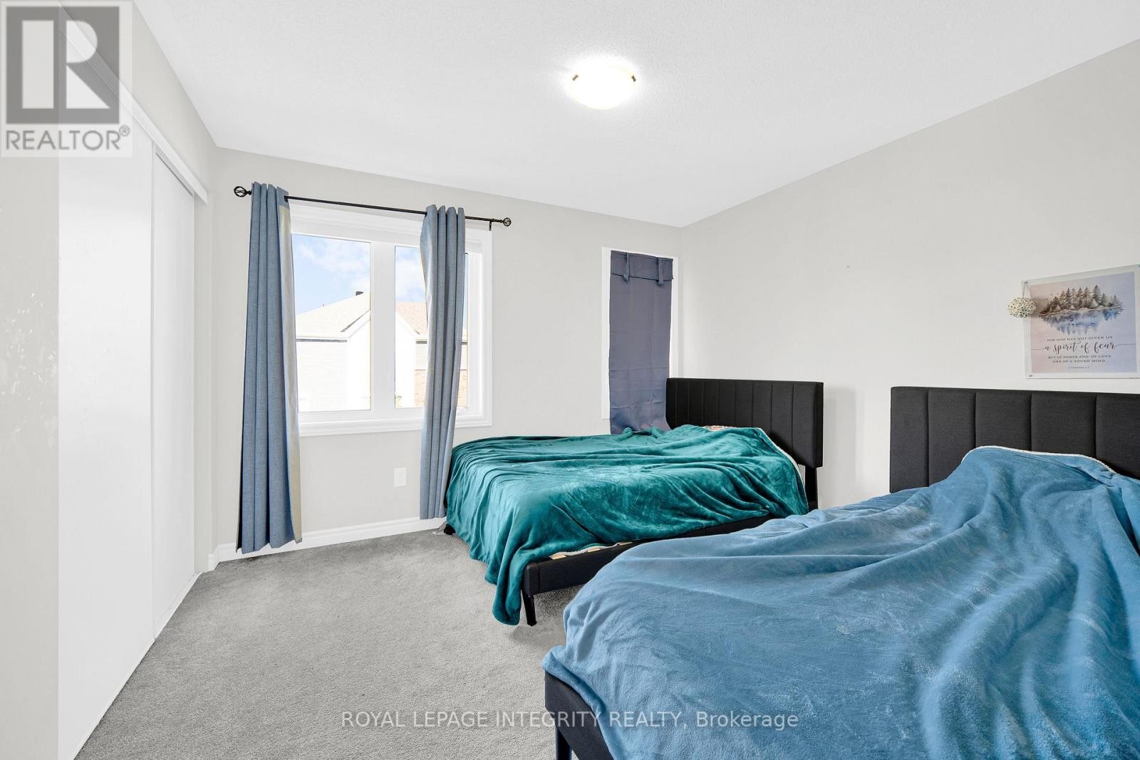 












16 FOCALITY CRESCENT

,
Ottawa,




Ontario
K1M0N3

