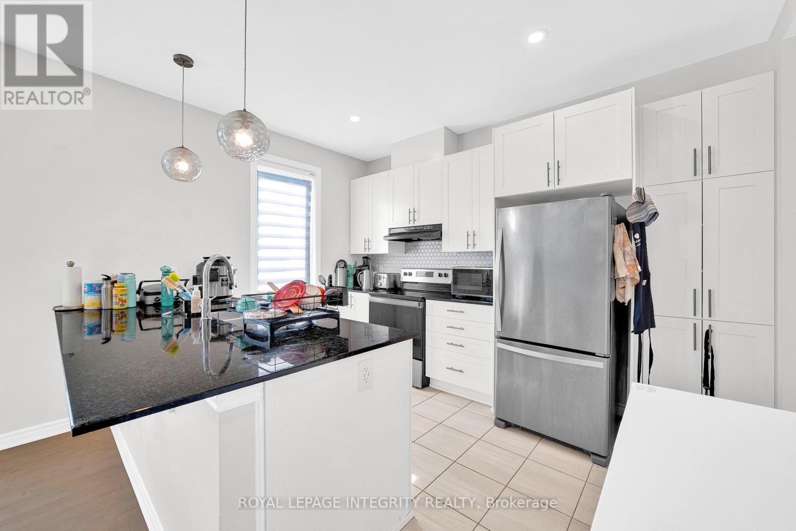 












16 FOCALITY CRESCENT

,
Ottawa,




Ontario
K1M0N3

