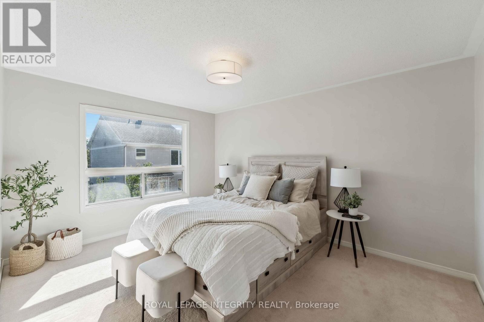 












7 WINDHURST DRIVE

,
Ottawa,




Ontario
K2G6G6

