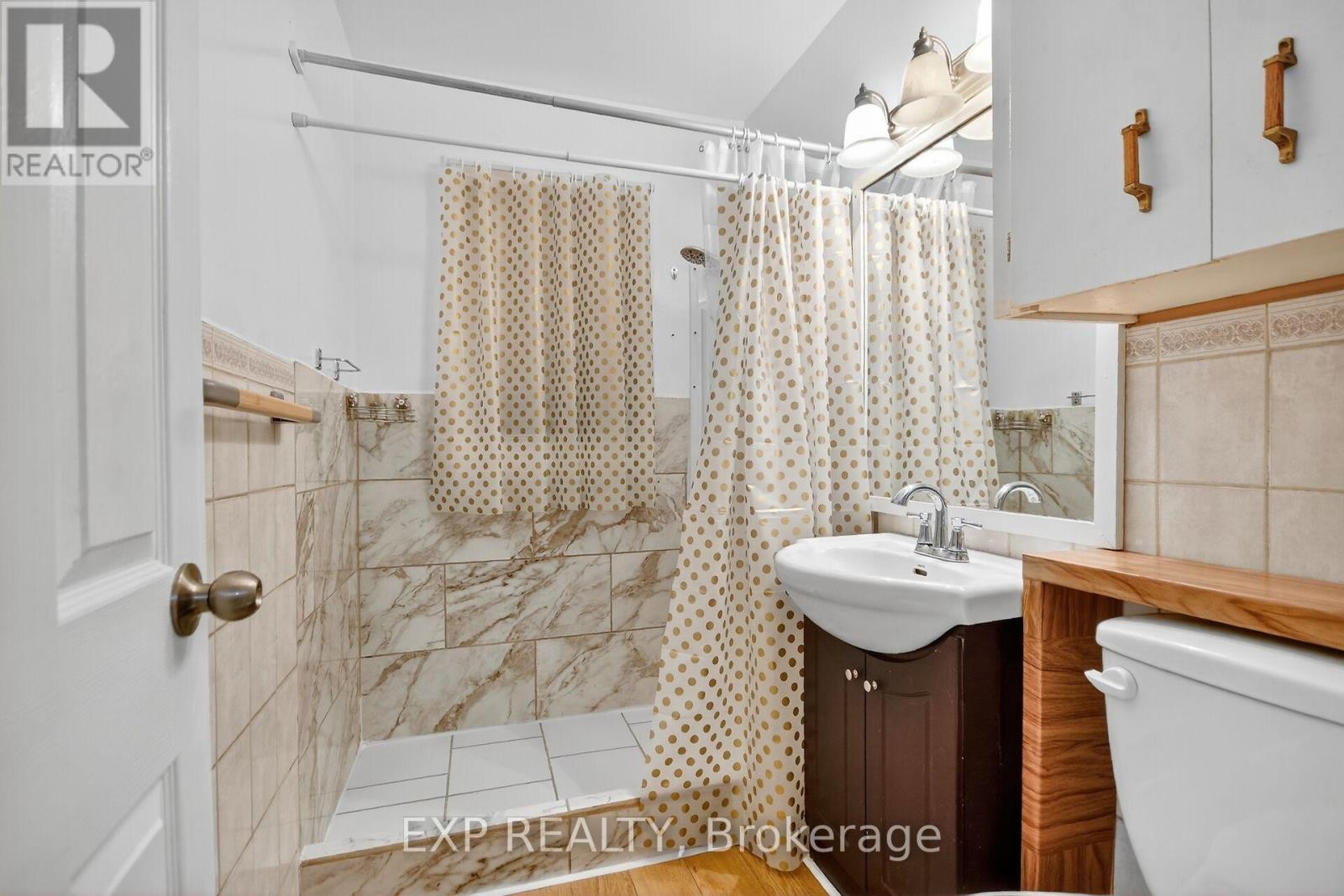 












41 HWY 5 W STREET

,
South Dundas,




Ontario
K0C1X0

