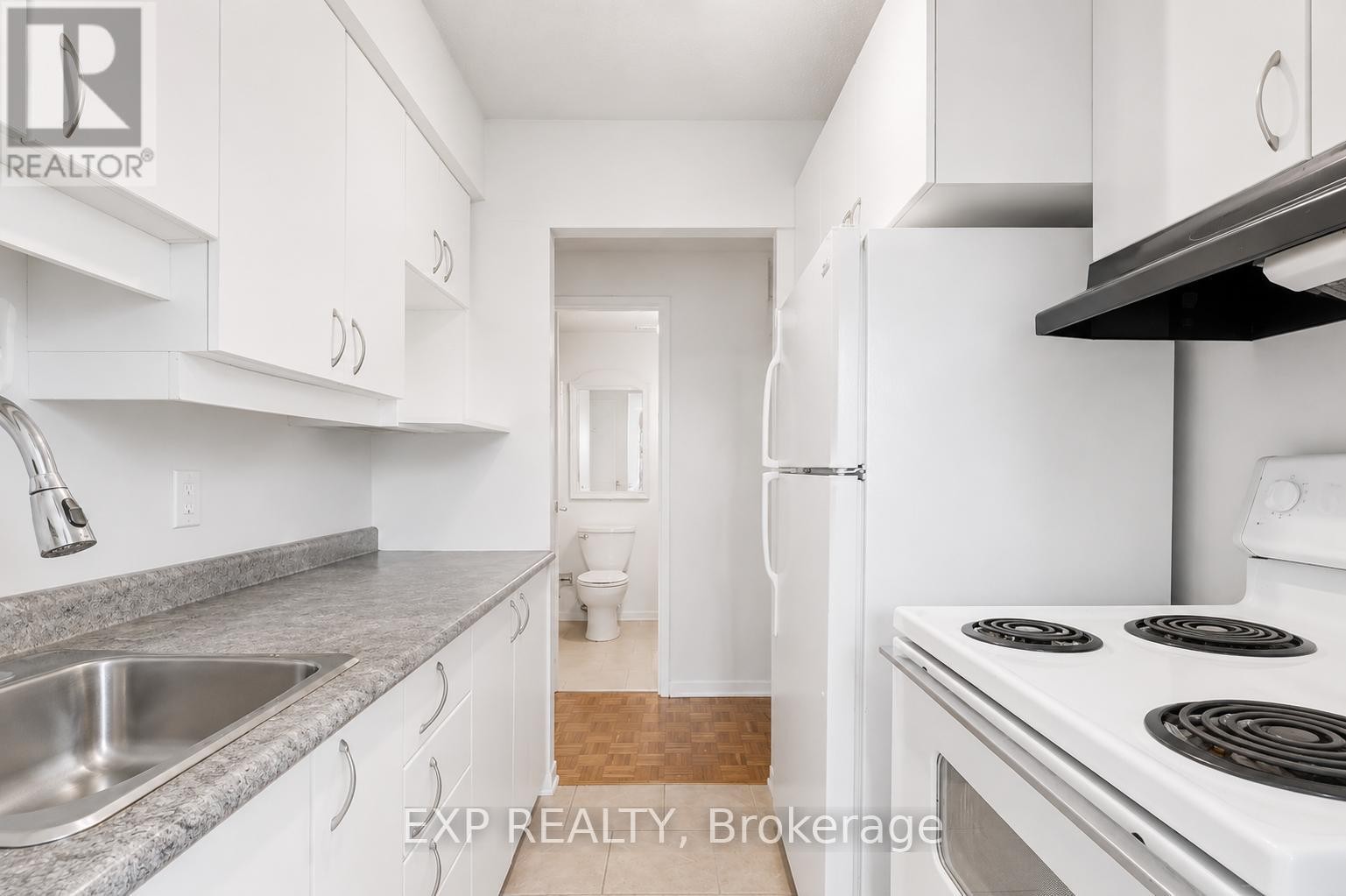 












405A - 2044 ARROWSMITH DRIVE

,
Ottawa,




Ontario
K1J7V8

