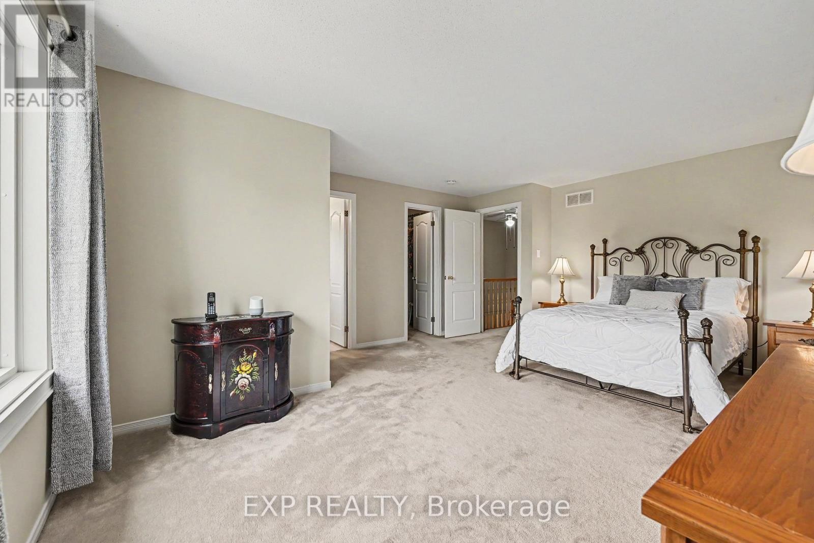 












1859 SUMMERFIELDS CRESCENT

,
Ottawa,




Ontario
K1C7B7

