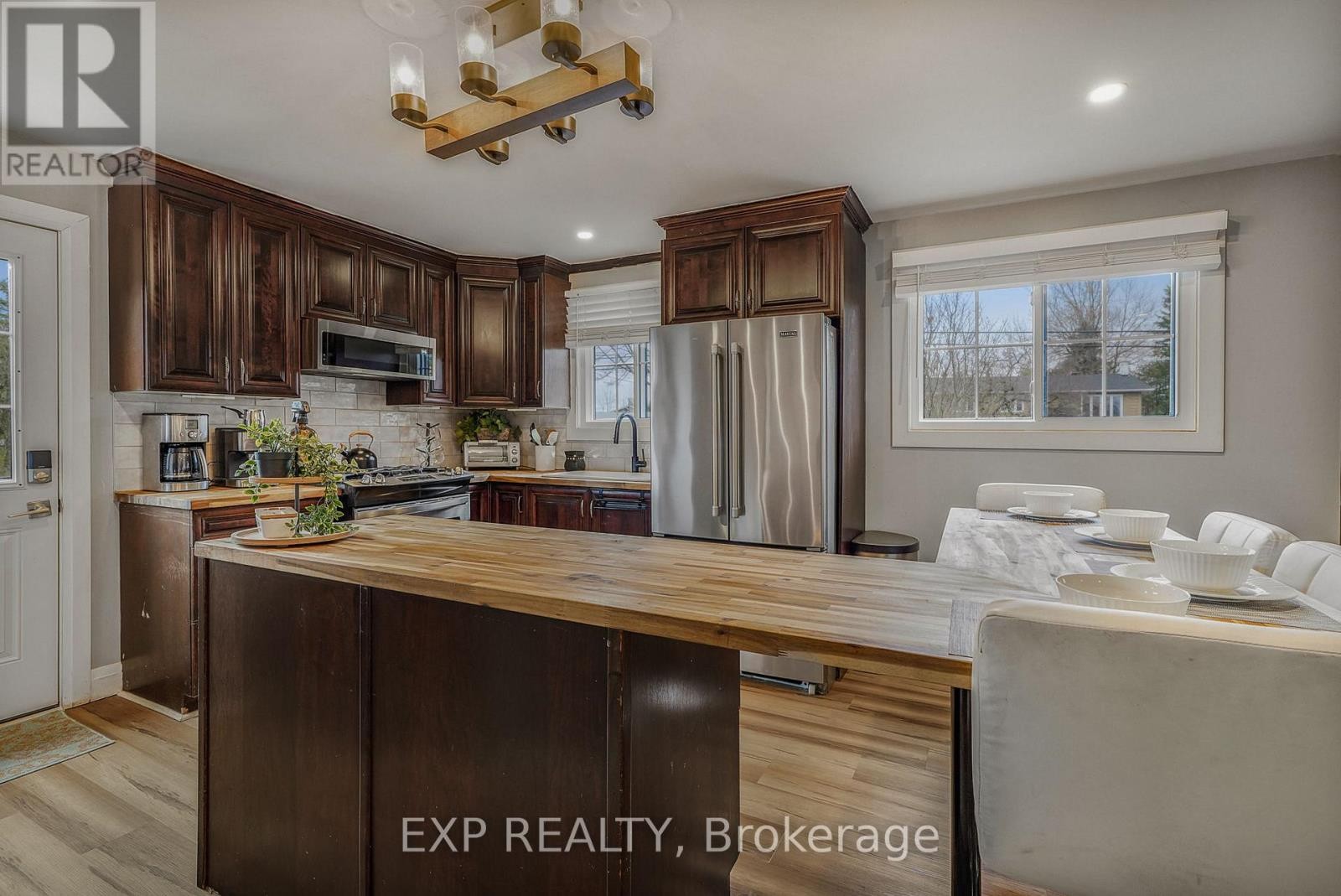 












3545 PRINCIPALE STREET

,
Alfred and Plantagenet,




Ontario
K0A3K0

