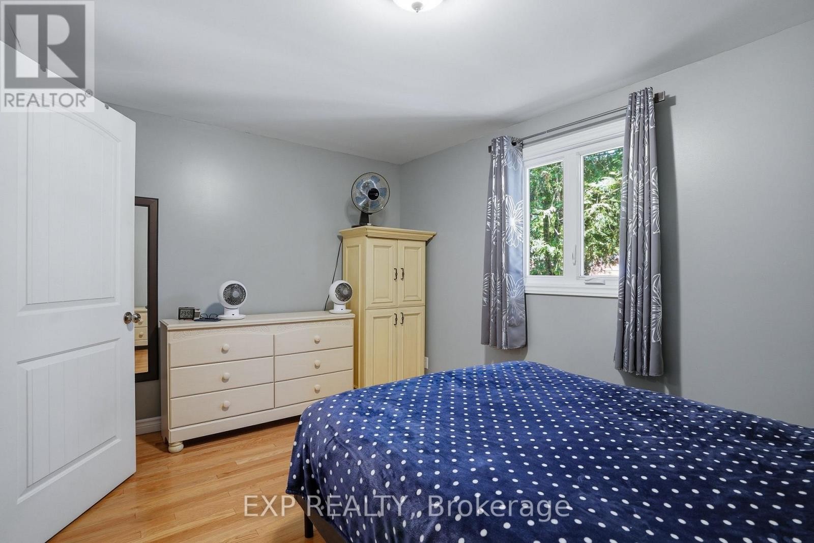 












599 VICTOR STREET

,
Clarence-Rockland,




Ontario
K4K1E5

