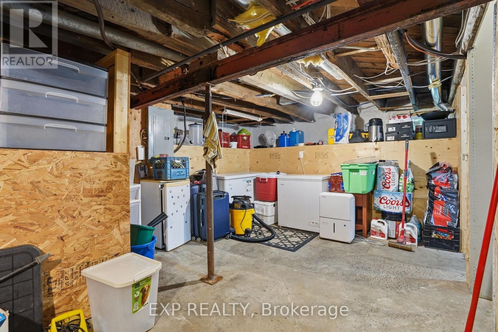 












599 VICTOR STREET

,
Clarence-Rockland,




Ontario
K4K1E5

