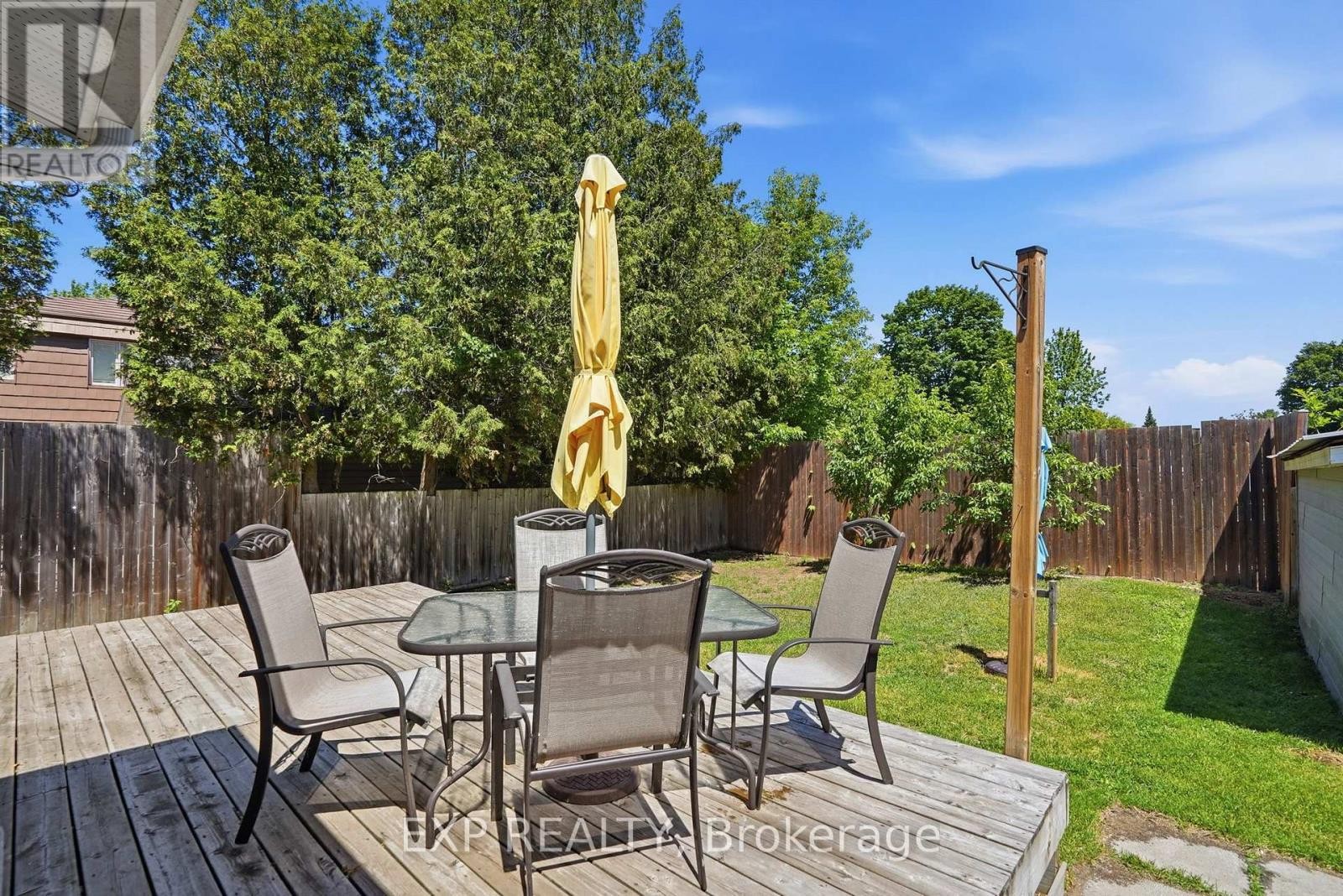 












599 VICTOR STREET

,
Clarence-Rockland,




Ontario
K4K1E5

