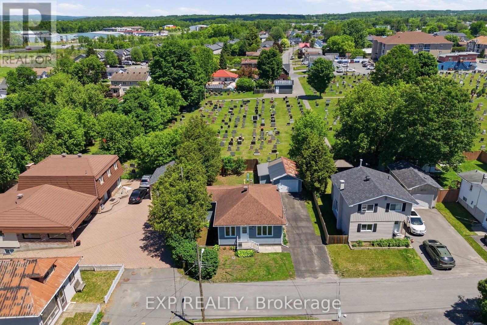 












599 VICTOR STREET

,
Clarence-Rockland,




Ontario
K4K1E5

