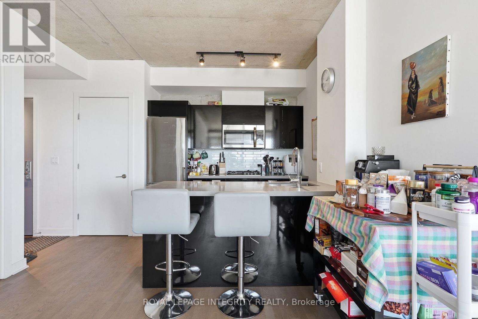 












1203 - 203 CATHERINE STREET

,
Ottawa,




Ontario
K2P1J5

