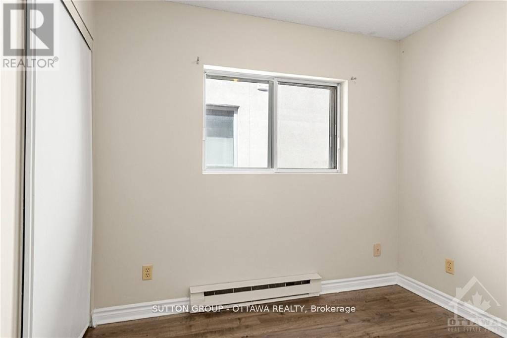 












244 WESTHAVEN CRESCENT

,
Ottawa,




Ontario
K1Z7G3

