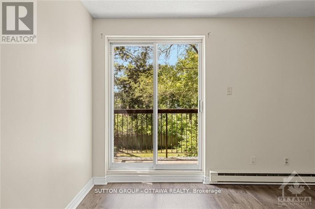 












244 WESTHAVEN CRESCENT

,
Ottawa,




Ontario
K1Z7G3

