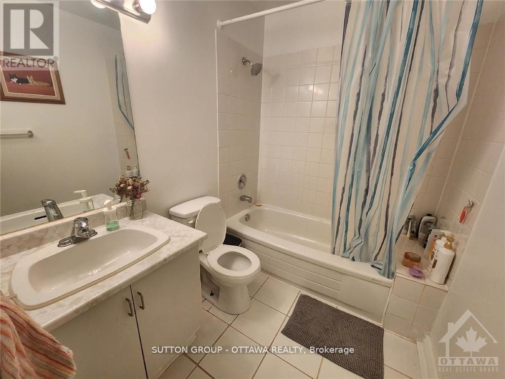 












244 WESTHAVEN CRESCENT

,
Ottawa,




Ontario
K1Z7G3

