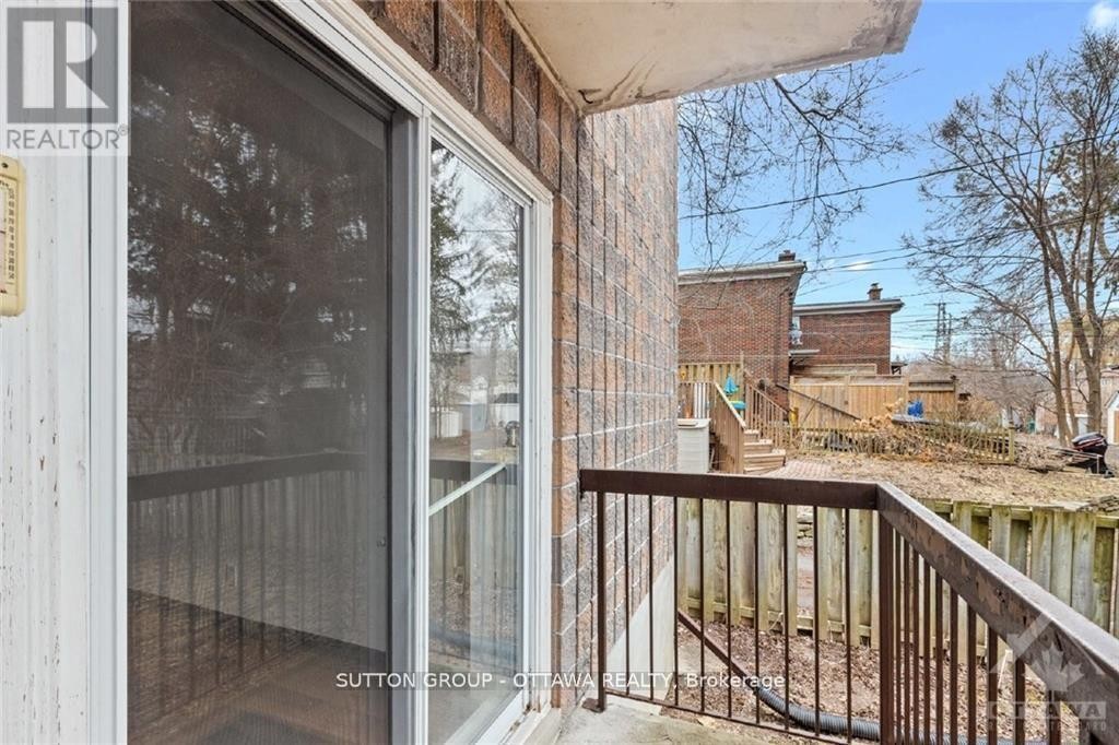












244 WESTHAVEN CRESCENT

,
Ottawa,




Ontario
K1Z7G3

