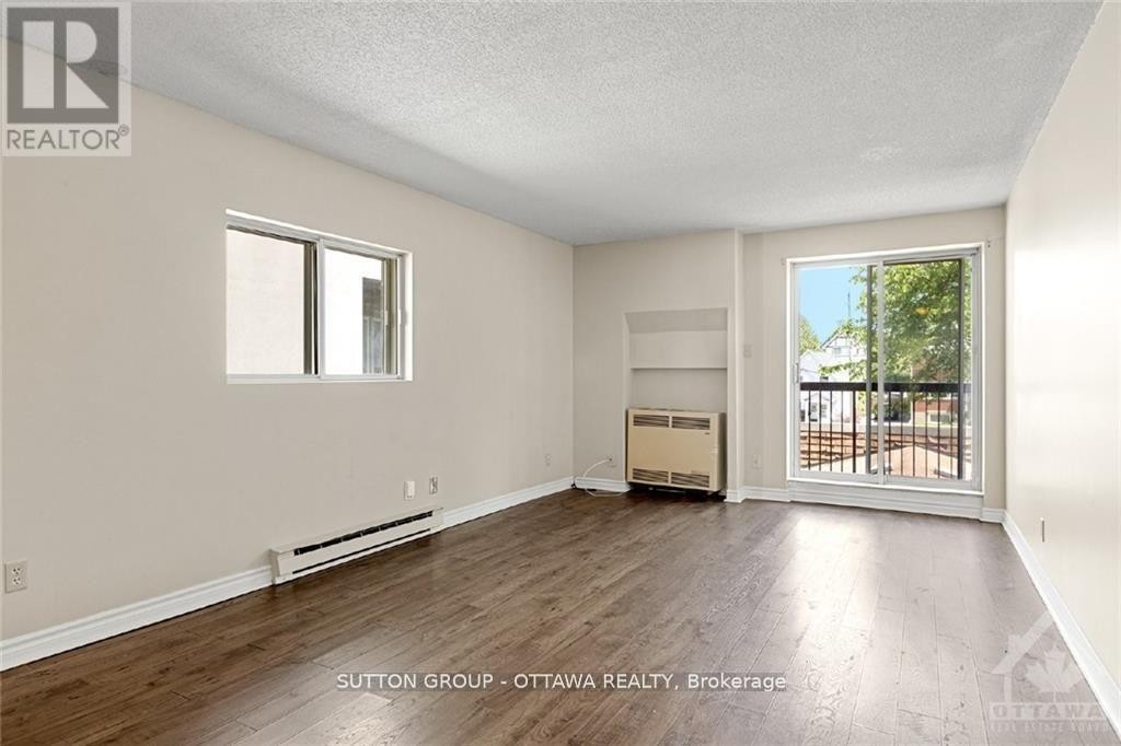 












244 WESTHAVEN CRESCENT

,
Ottawa,




Ontario
K1Z7G3

