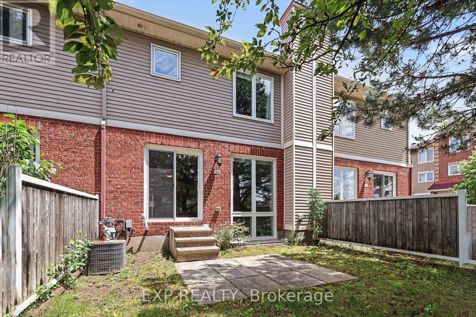












25 - 1856 SUMMERFIELDS CRESCENT

,
Ottawa,




Ontario
K1C7B7

