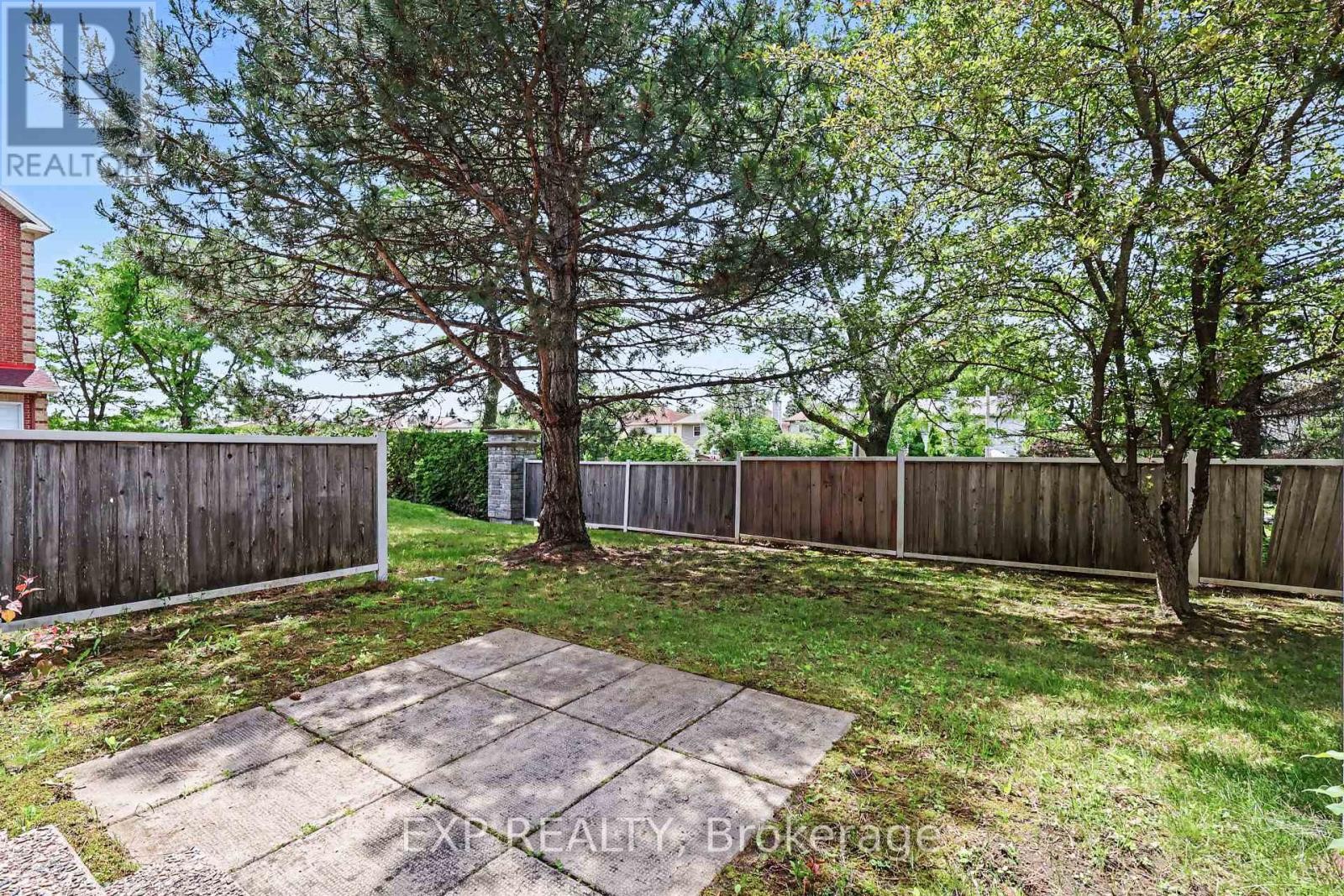 












25 - 1856 SUMMERFIELDS CRESCENT

,
Ottawa,




Ontario
K1C7B7

