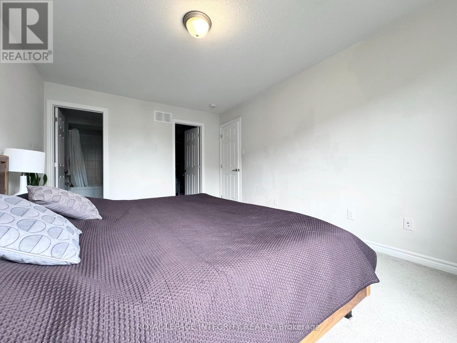 












3580 RIVER RUN AVENUE

,
Ottawa,




Ontario
K2J6J7

