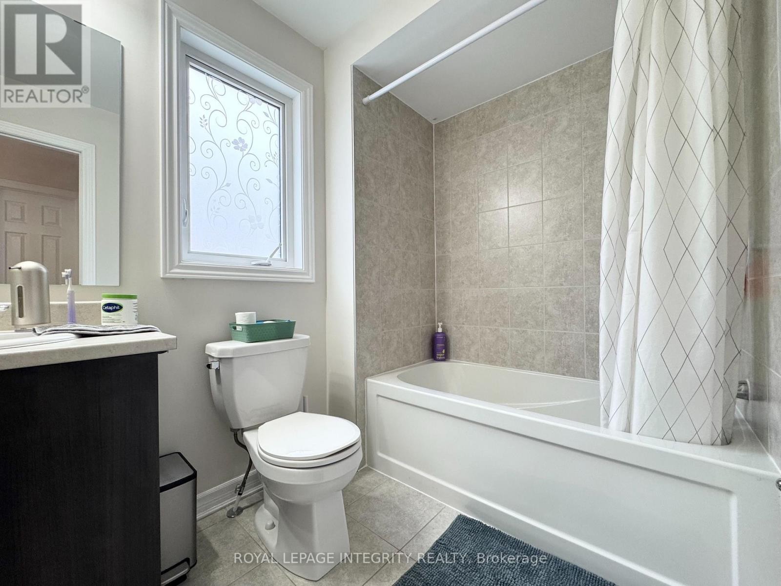 












3580 RIVER RUN AVENUE

,
Ottawa,




Ontario
K2J6J7

